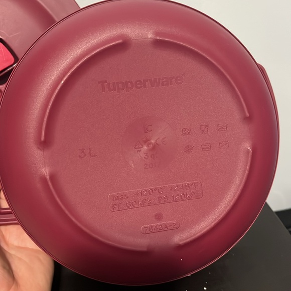 Tupperware Microwave Pressure Cooker - Picture 3 of 12